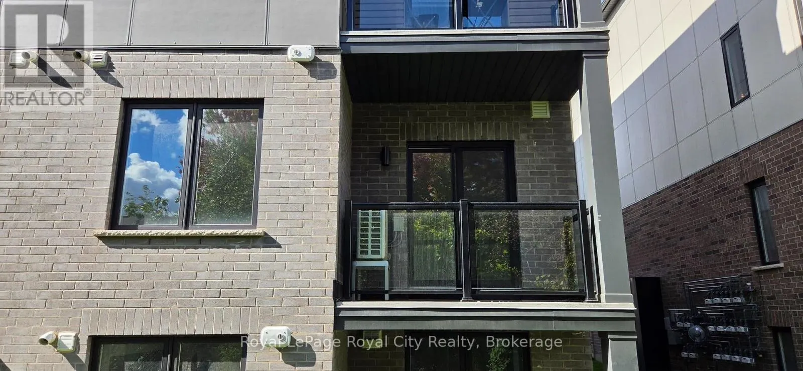 100 - 42 LOWES ROAD SW #100
