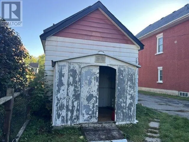 485 MARK STREET