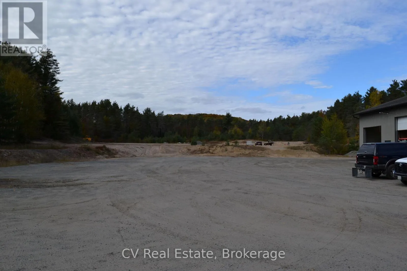 330 BOUNDARY ROAD