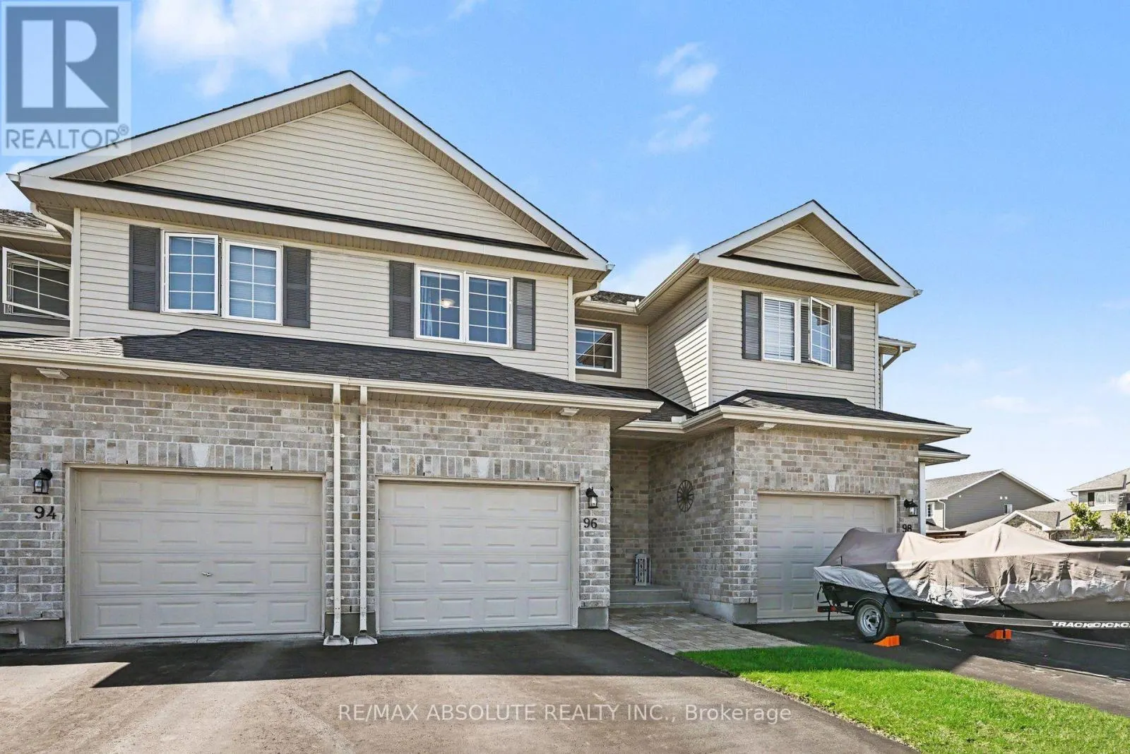96 BELLWOOD DRIVE