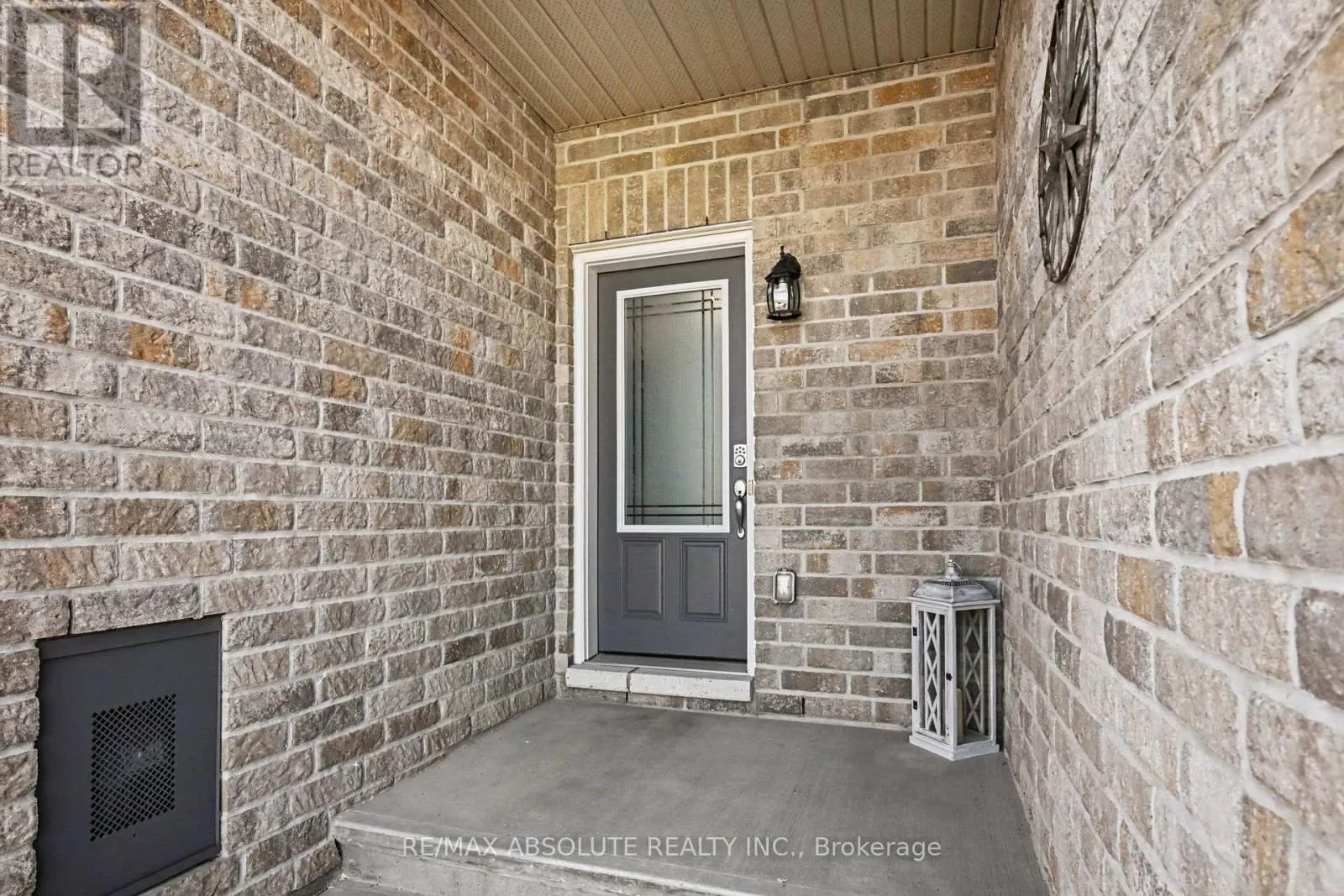 96 BELLWOOD DRIVE