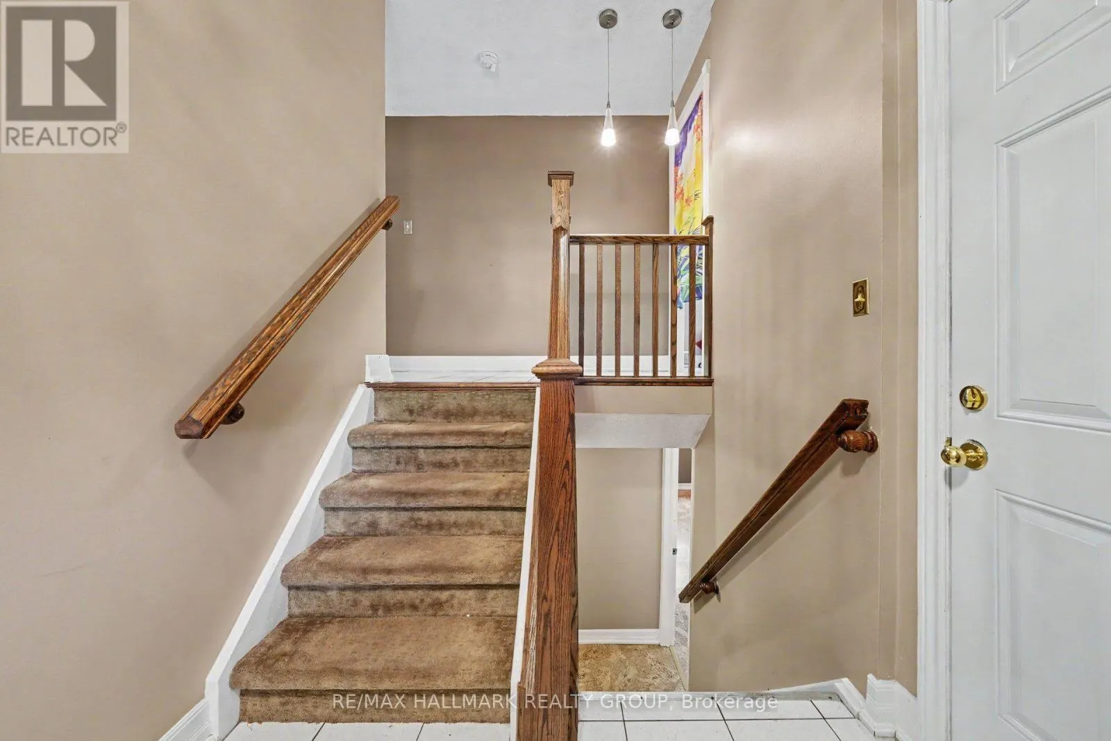 5 LANSFIELD WAY