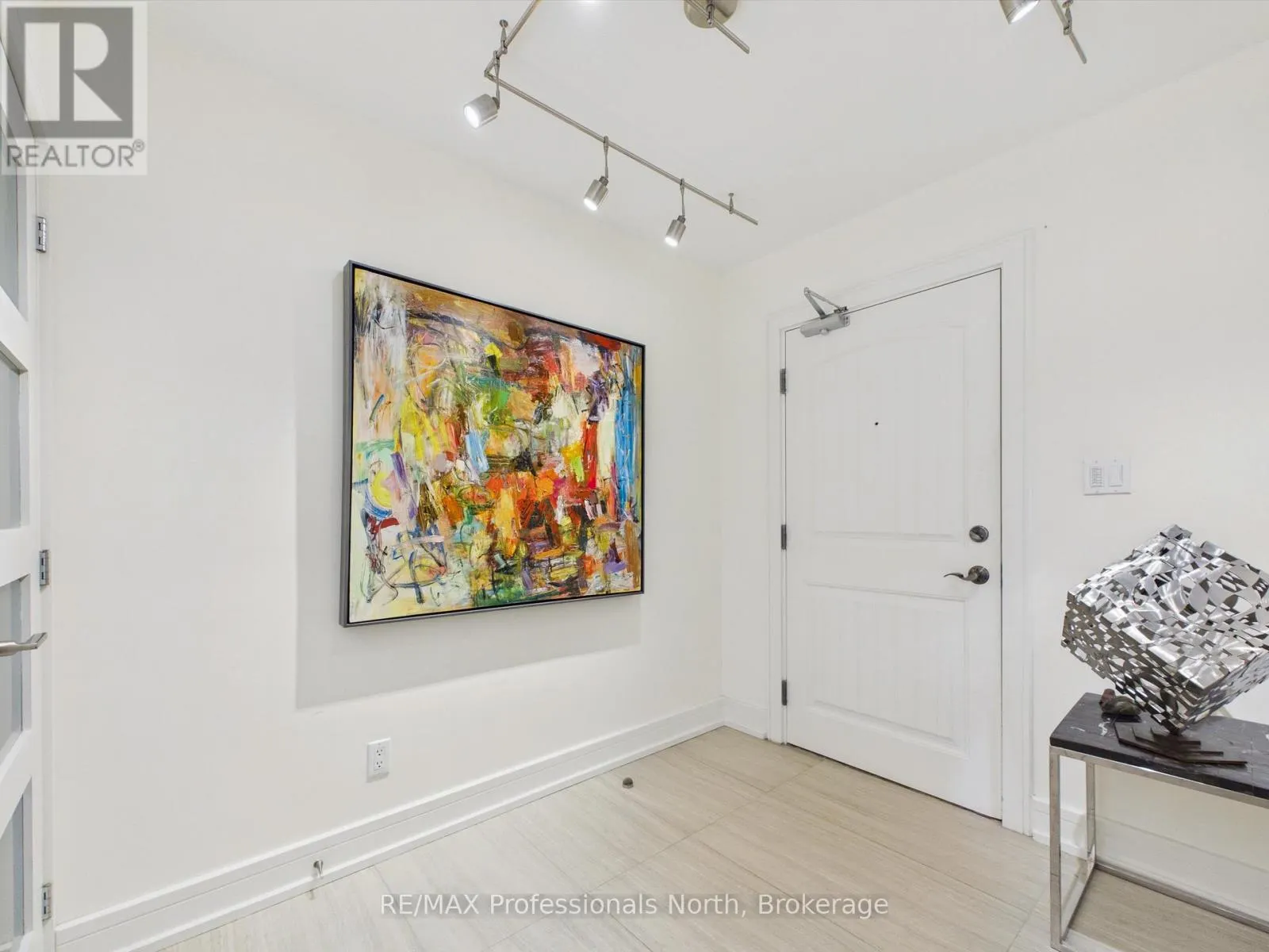 405 - 10A KIMBERLEY AVENUE #405
