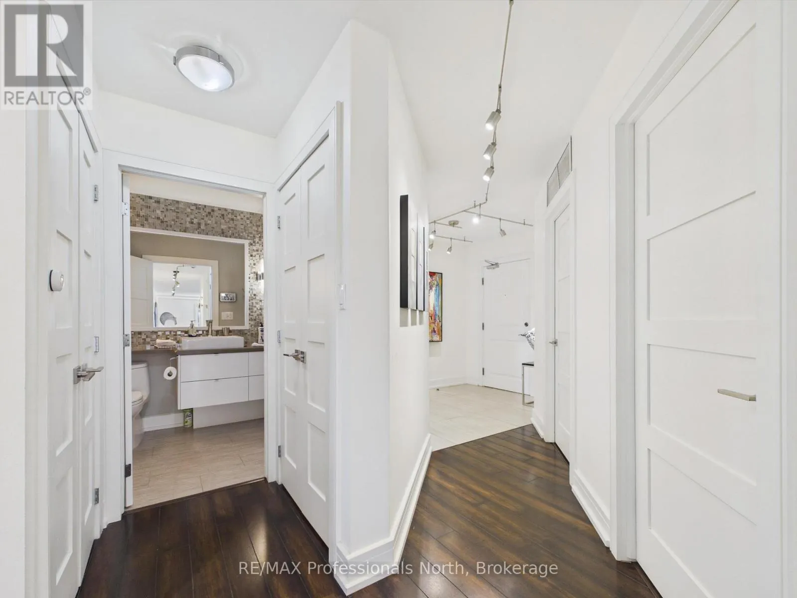 405 - 10A KIMBERLEY AVENUE #405