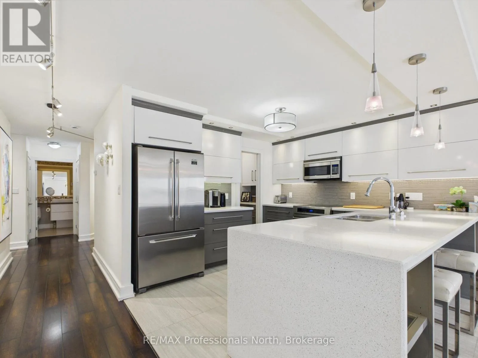 405 - 10A KIMBERLEY AVENUE #405