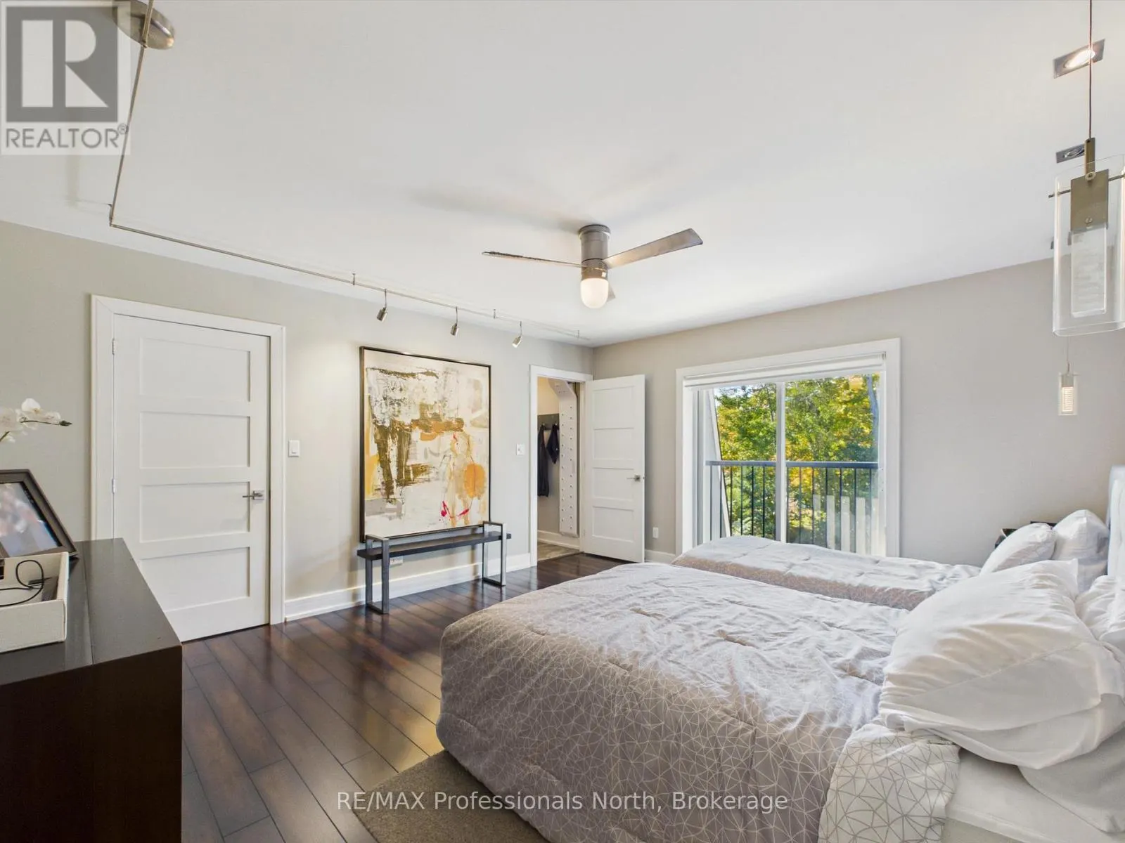 405 - 10A KIMBERLEY AVENUE #405