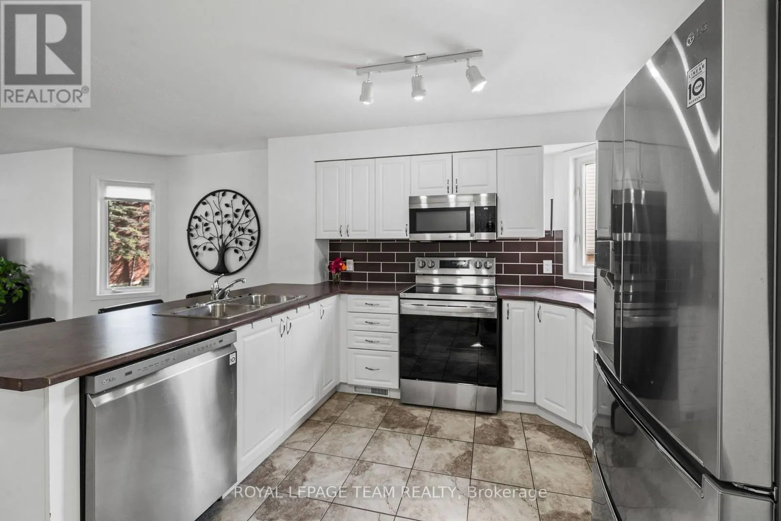 283 FIR LANE