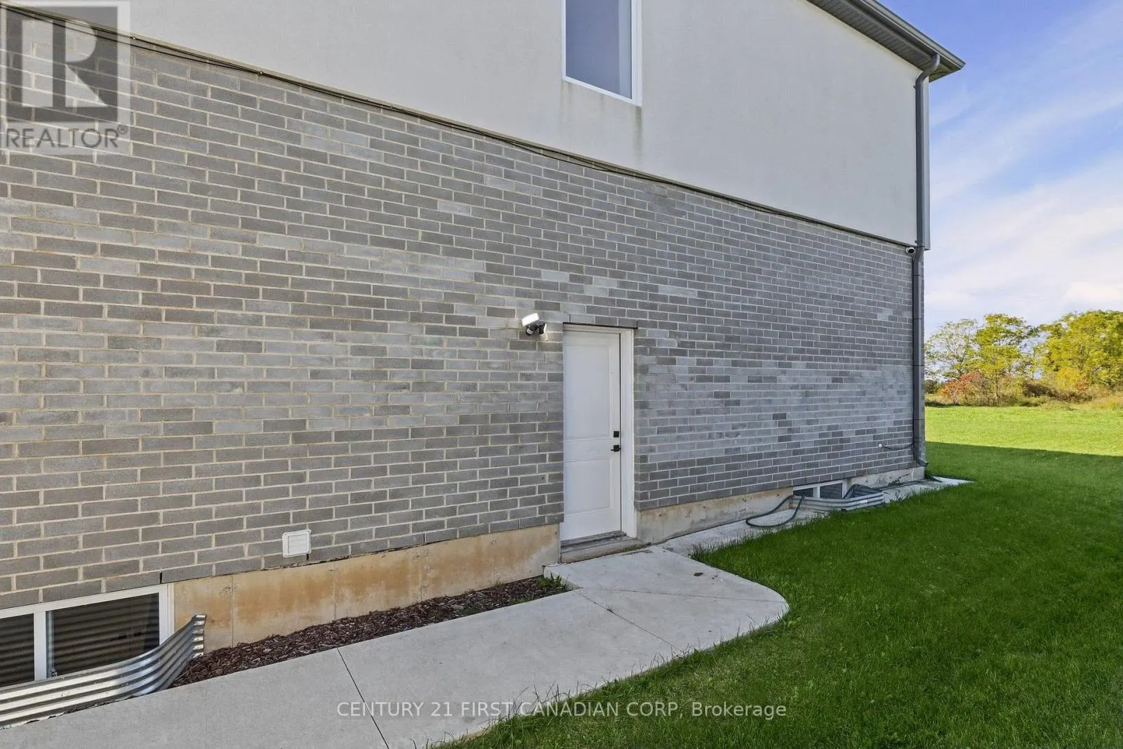 200 SNYDERS AVENUE