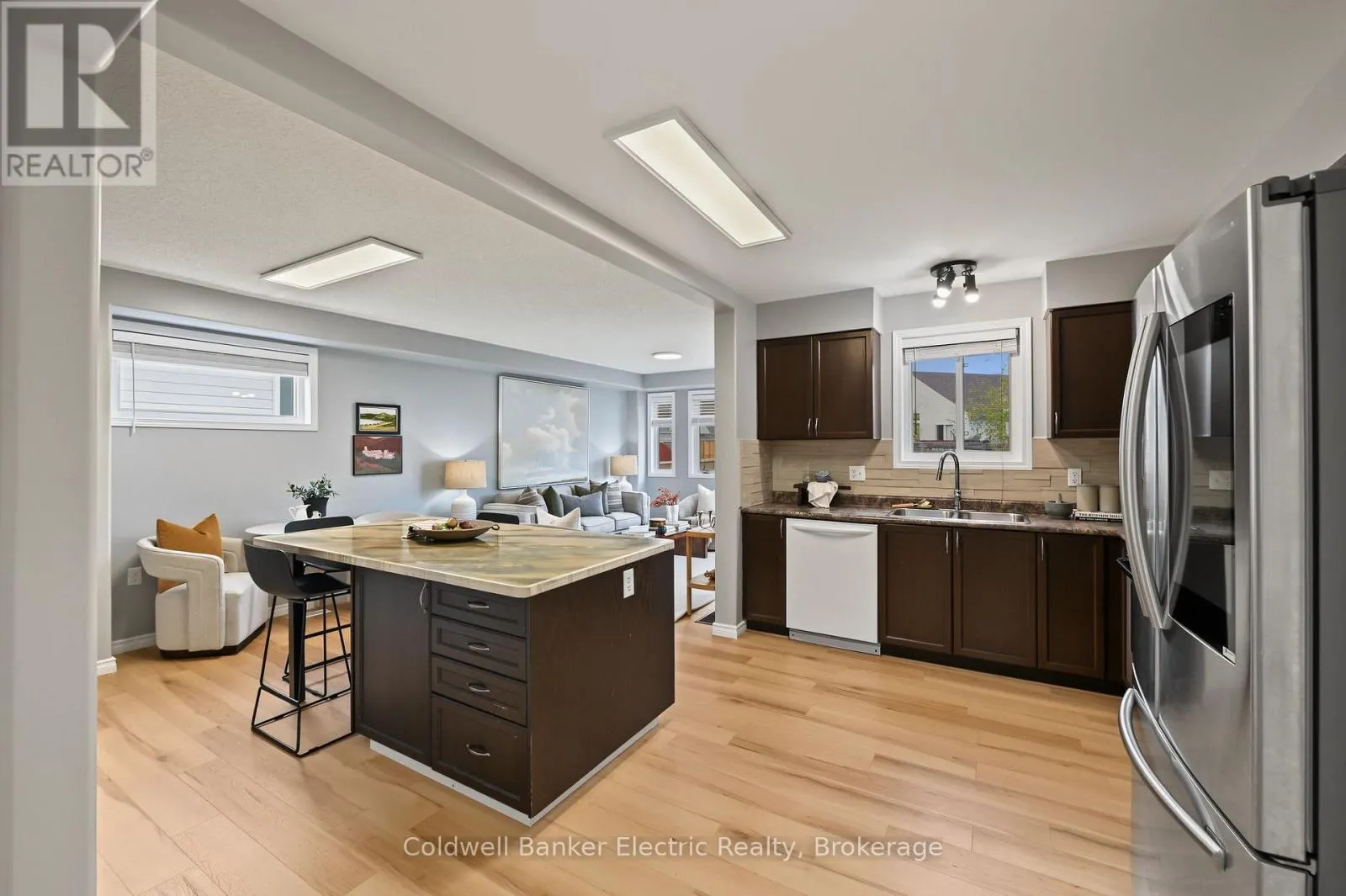 2334 MARSDALE DRIVE