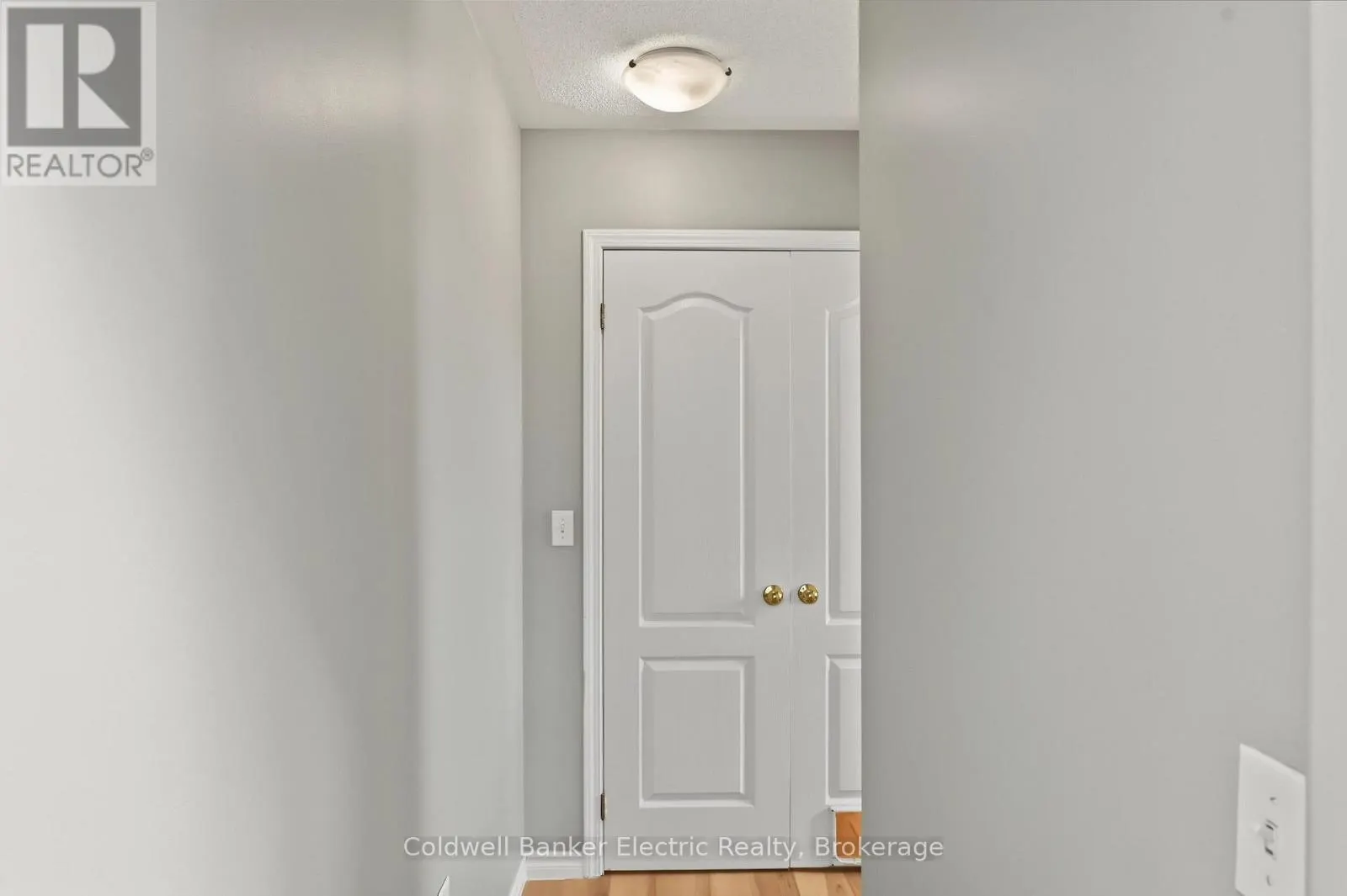 2334 MARSDALE DRIVE