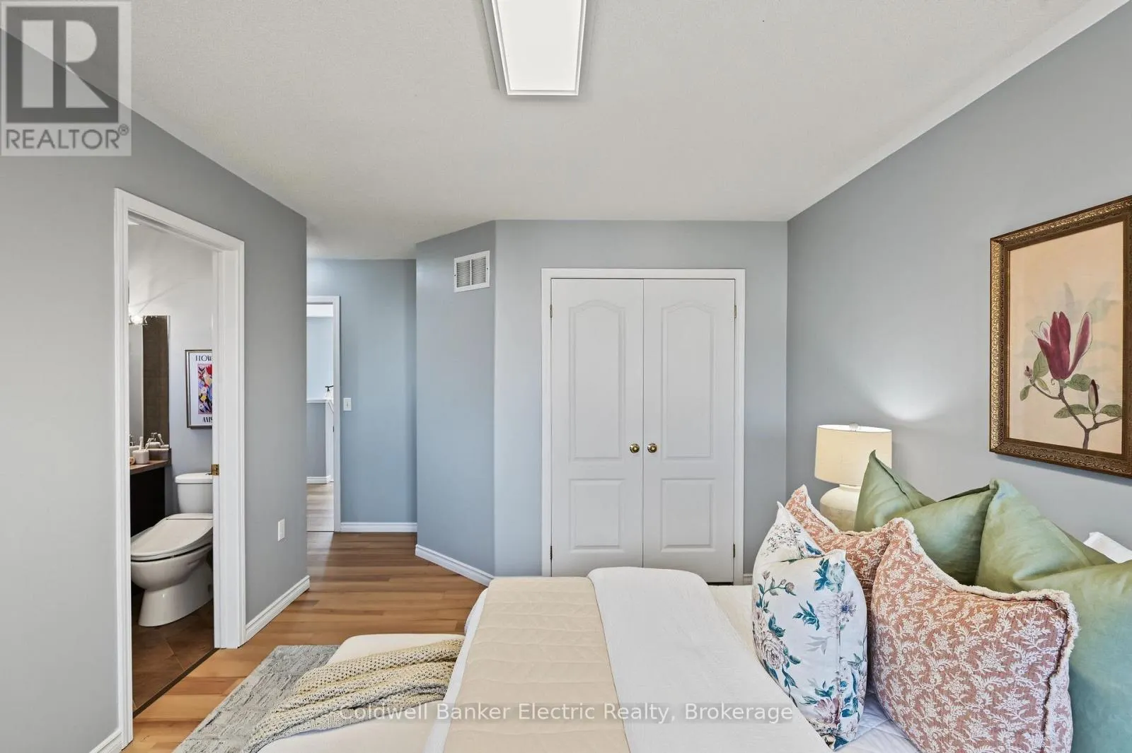 2334 MARSDALE DRIVE