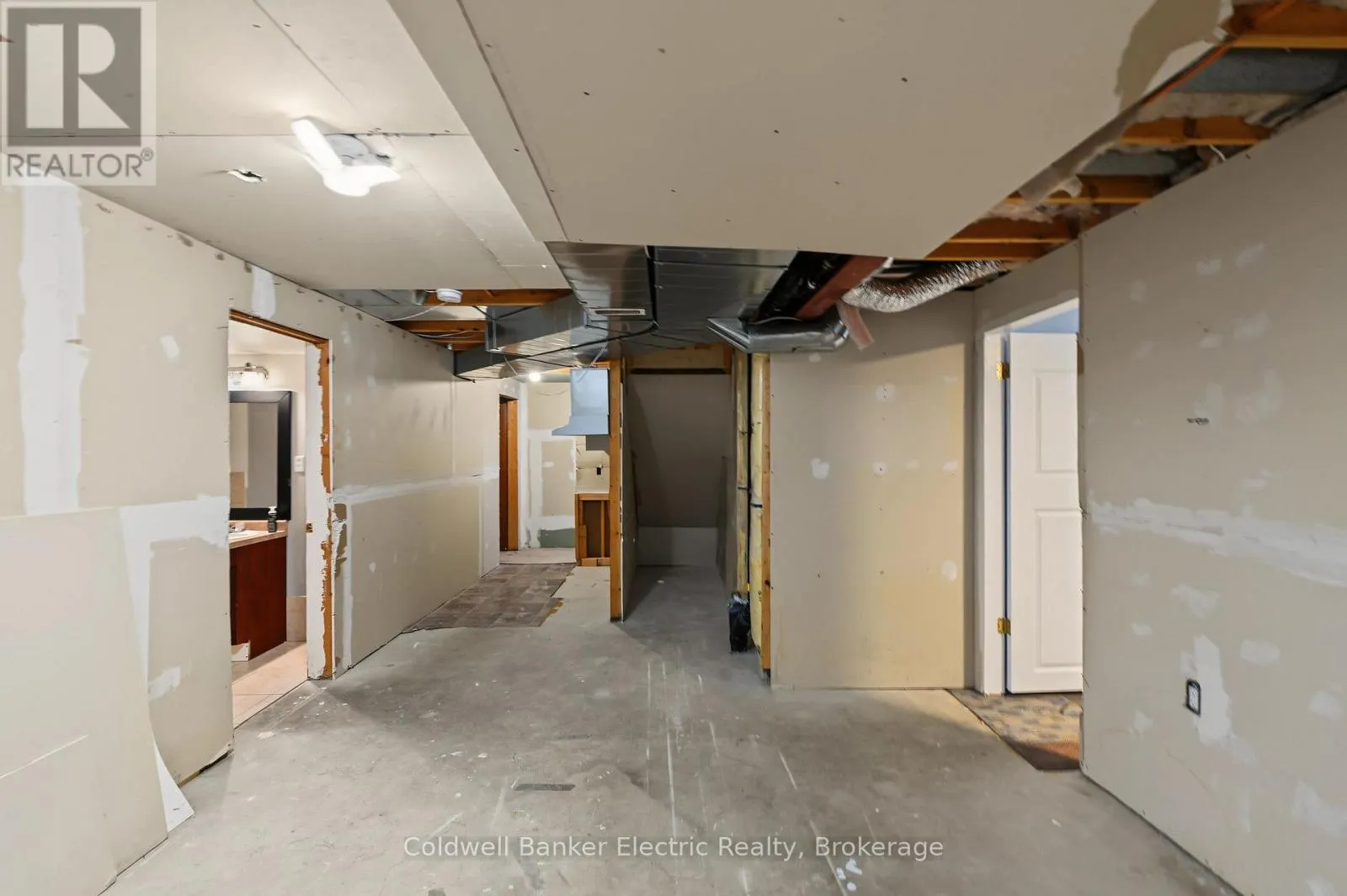 2334 MARSDALE DRIVE
