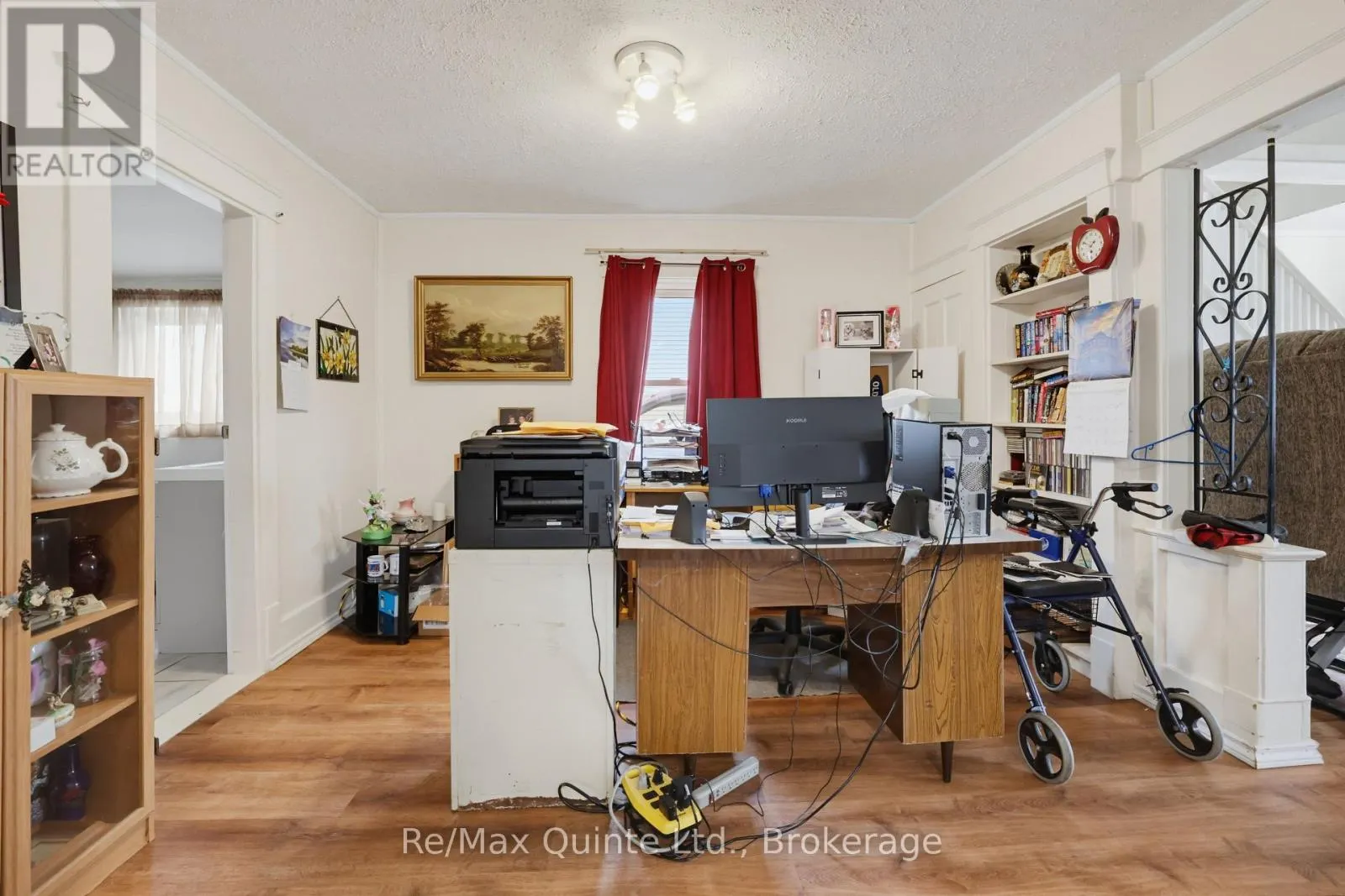 84 MOIRA STREET E