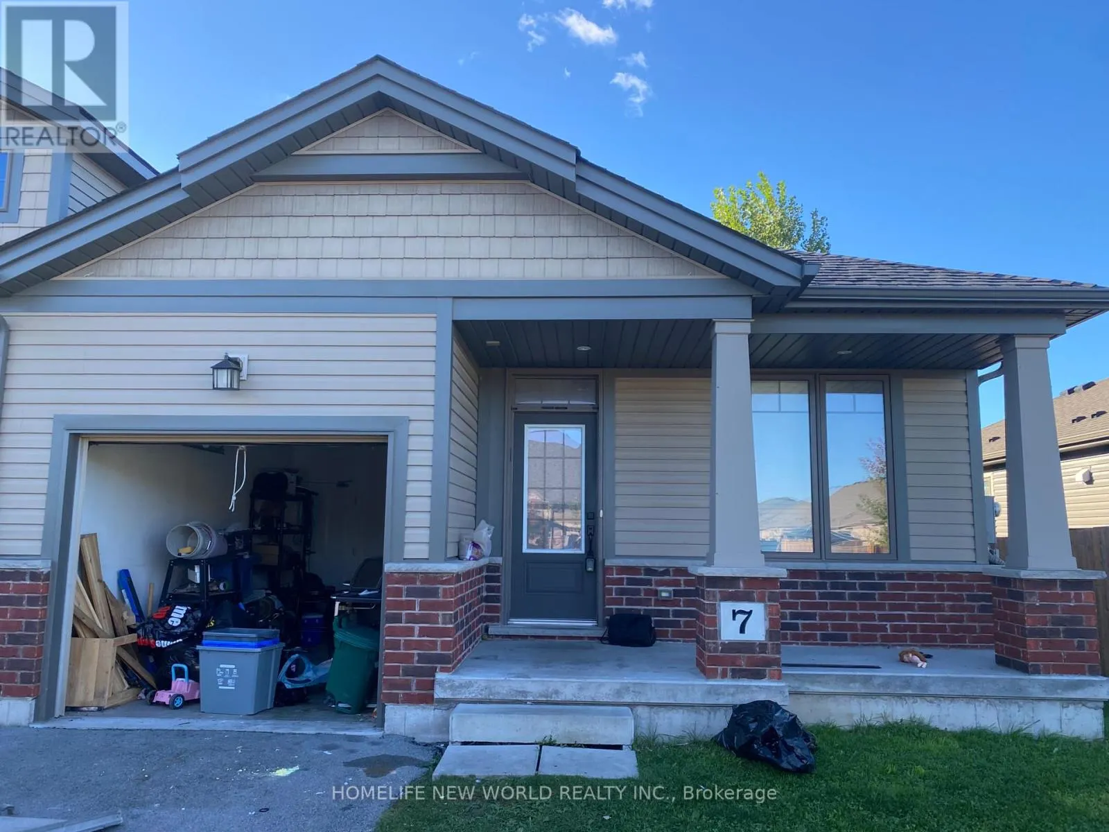 7 ELLIS AVENUE