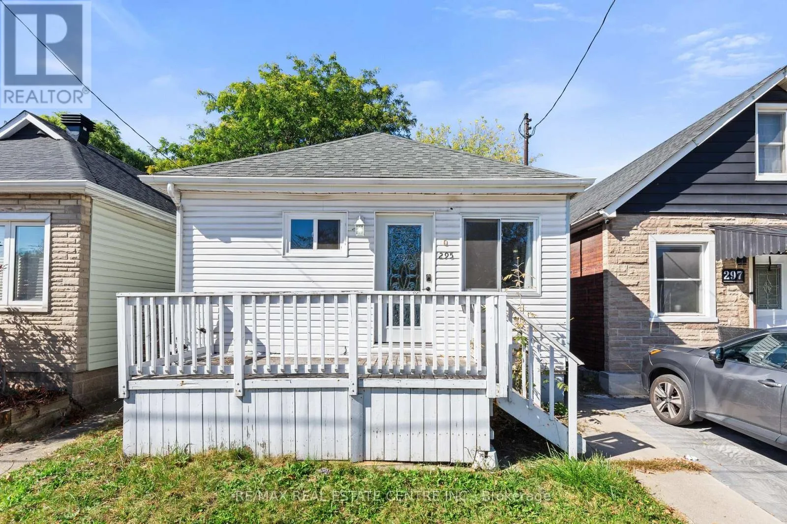 295 STRATHEARN AVENUE
