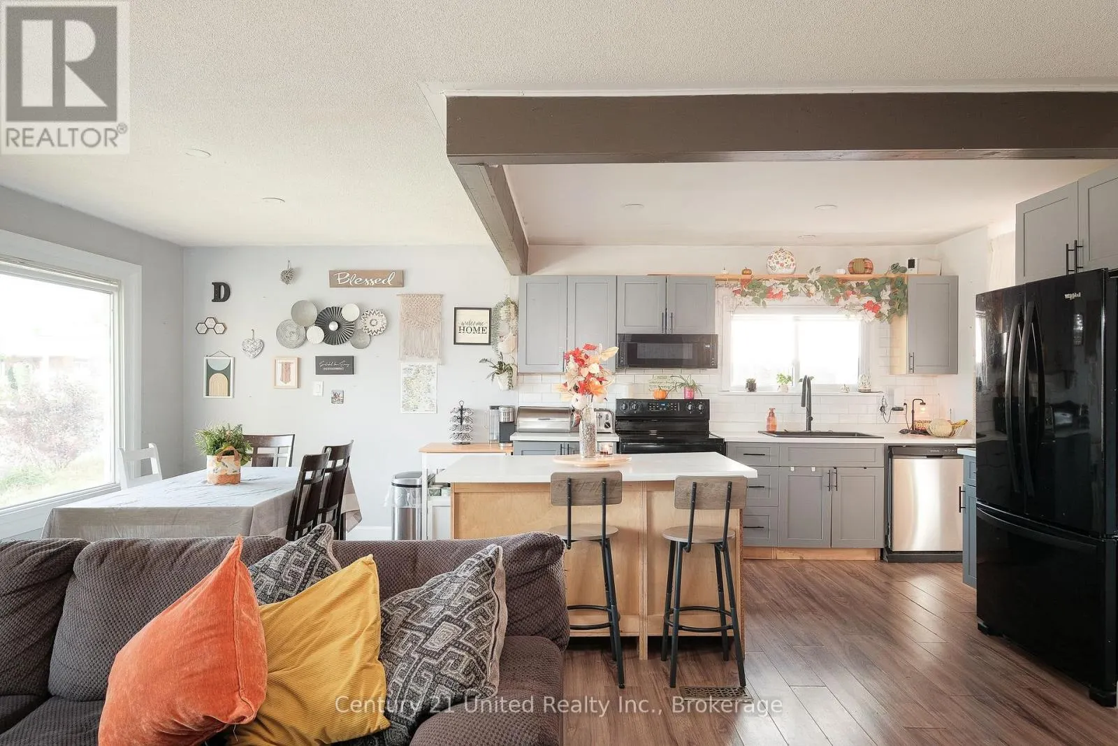 257 RIVERVIEW HEIGHTS