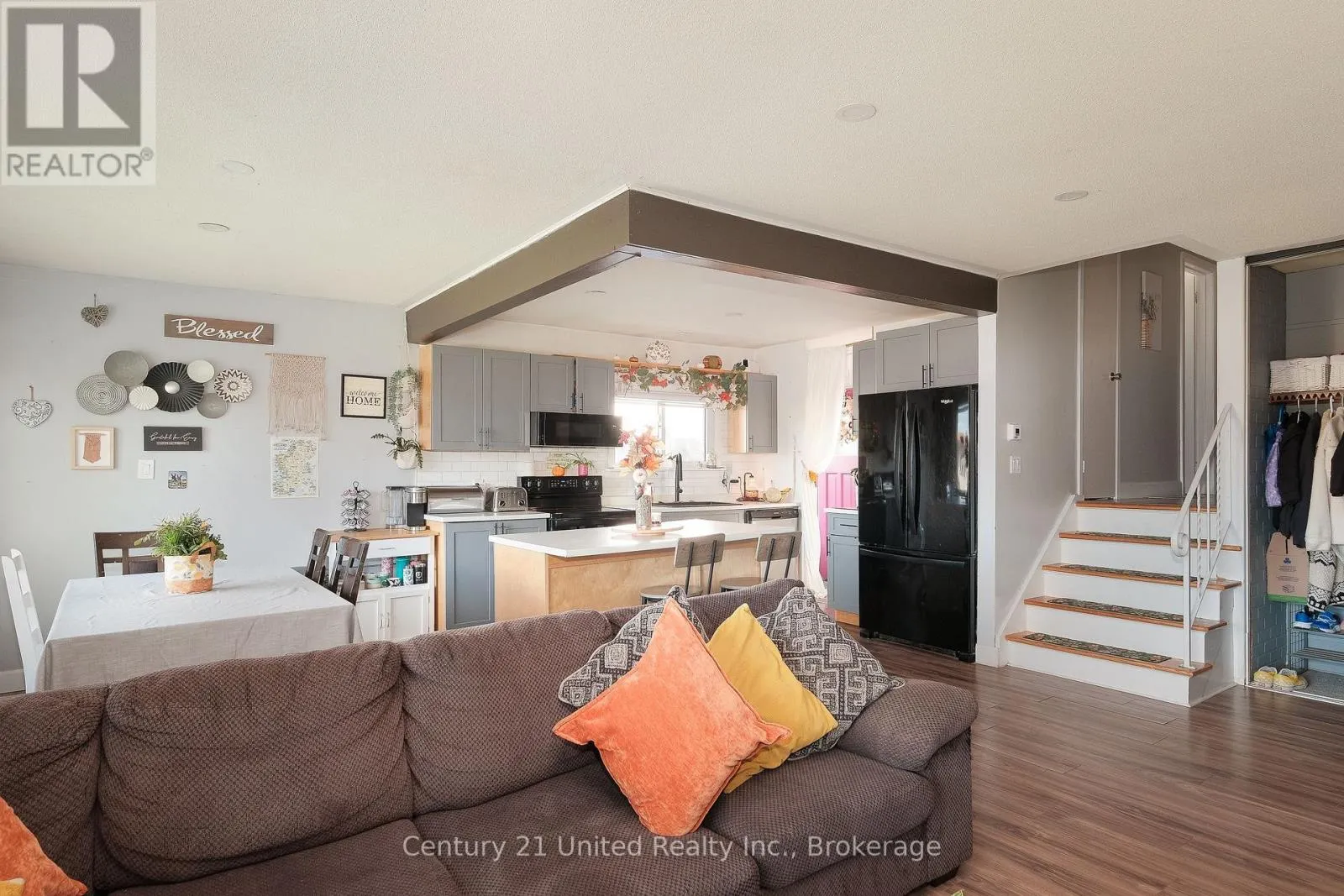 257 RIVERVIEW HEIGHTS