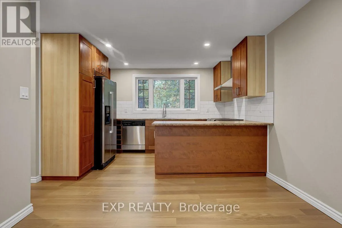 575 BAYVIEW DRIVE