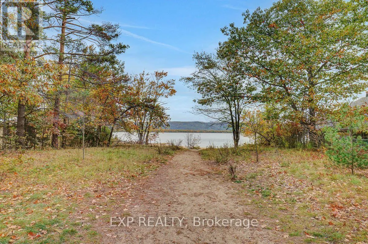 575 BAYVIEW DRIVE