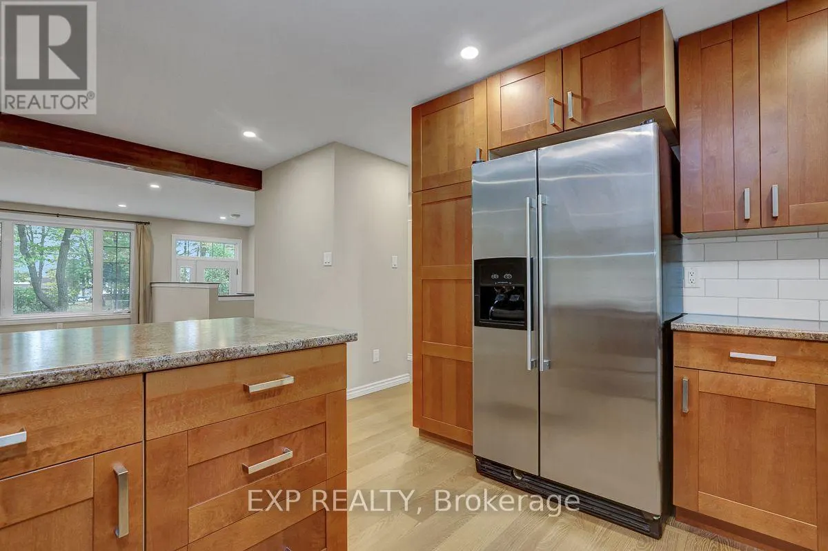 575 BAYVIEW DRIVE