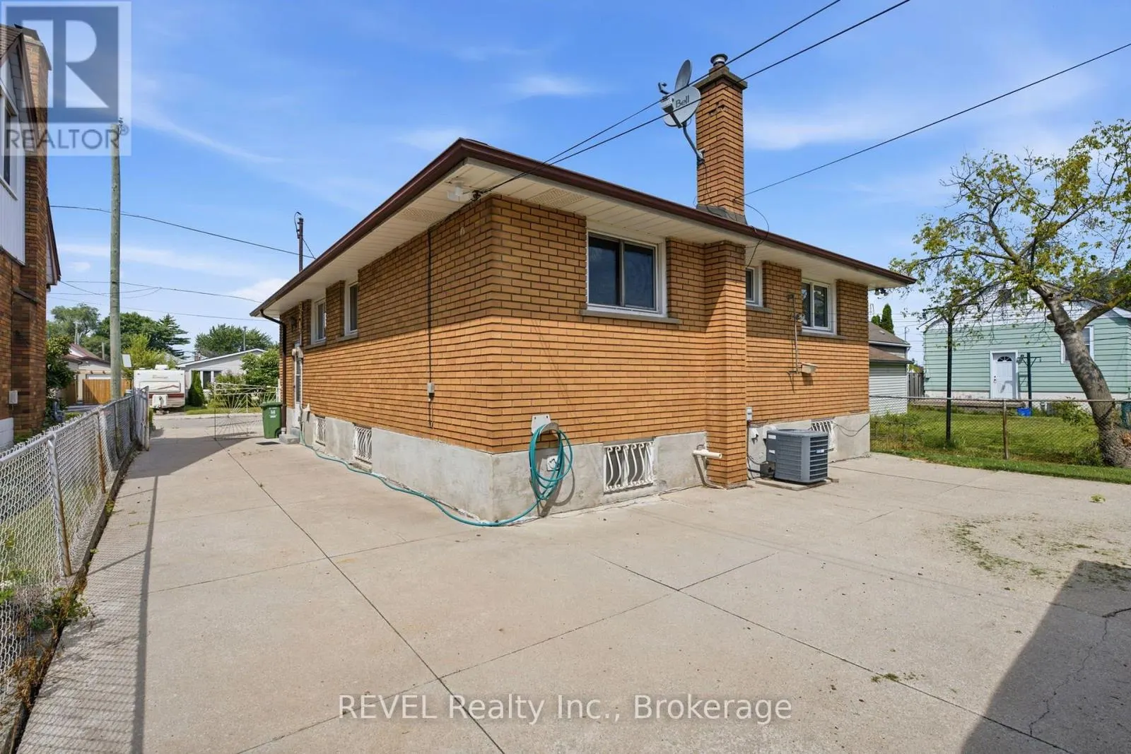 330 WAVERLY STREET