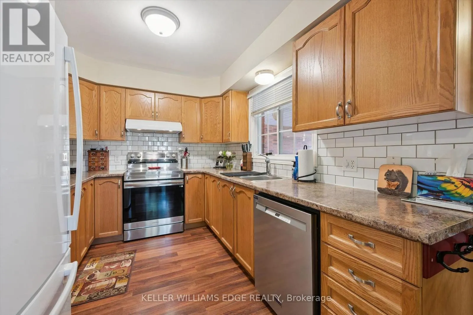 1 - 570 WEST STREET W