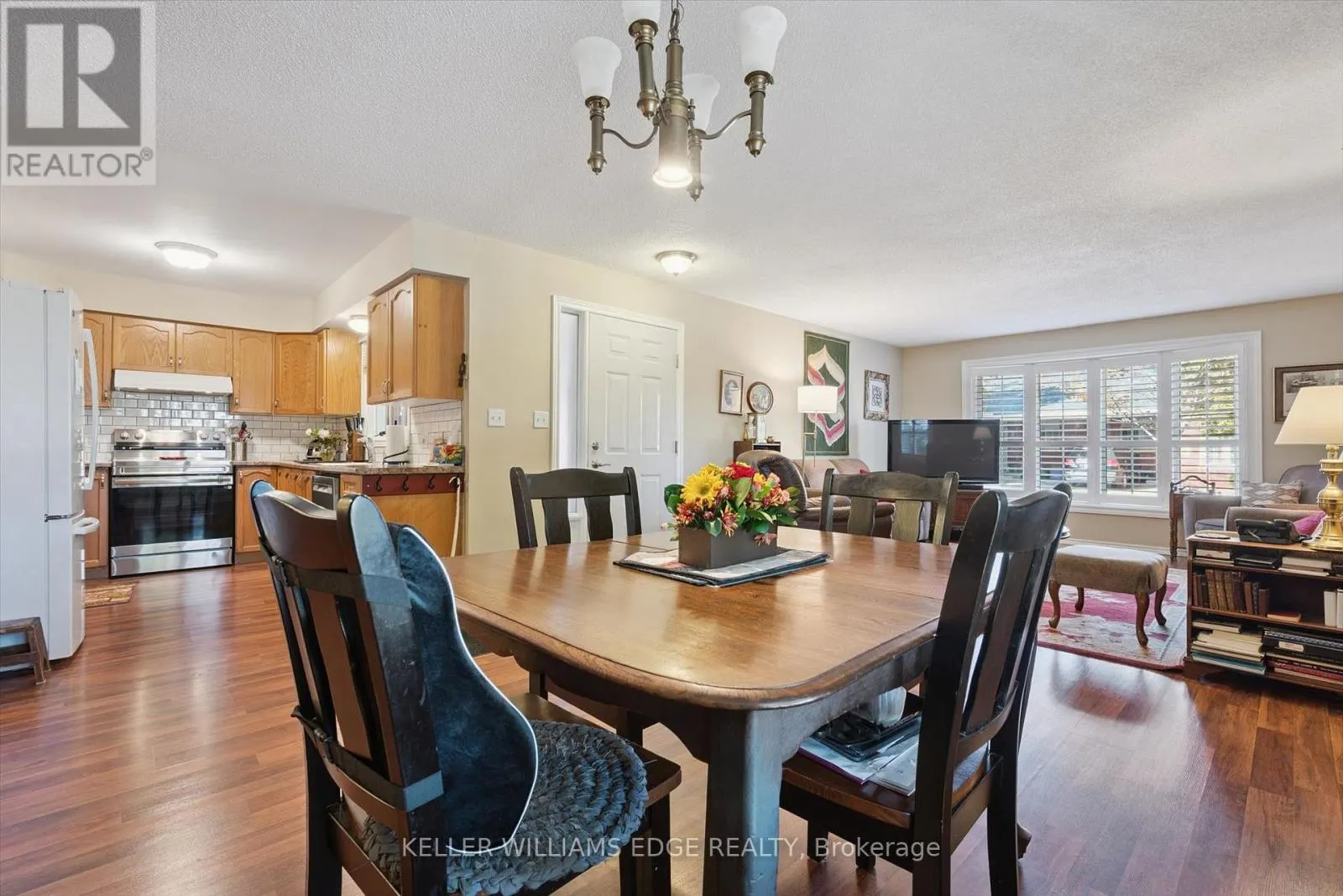 1 - 570 WEST STREET W