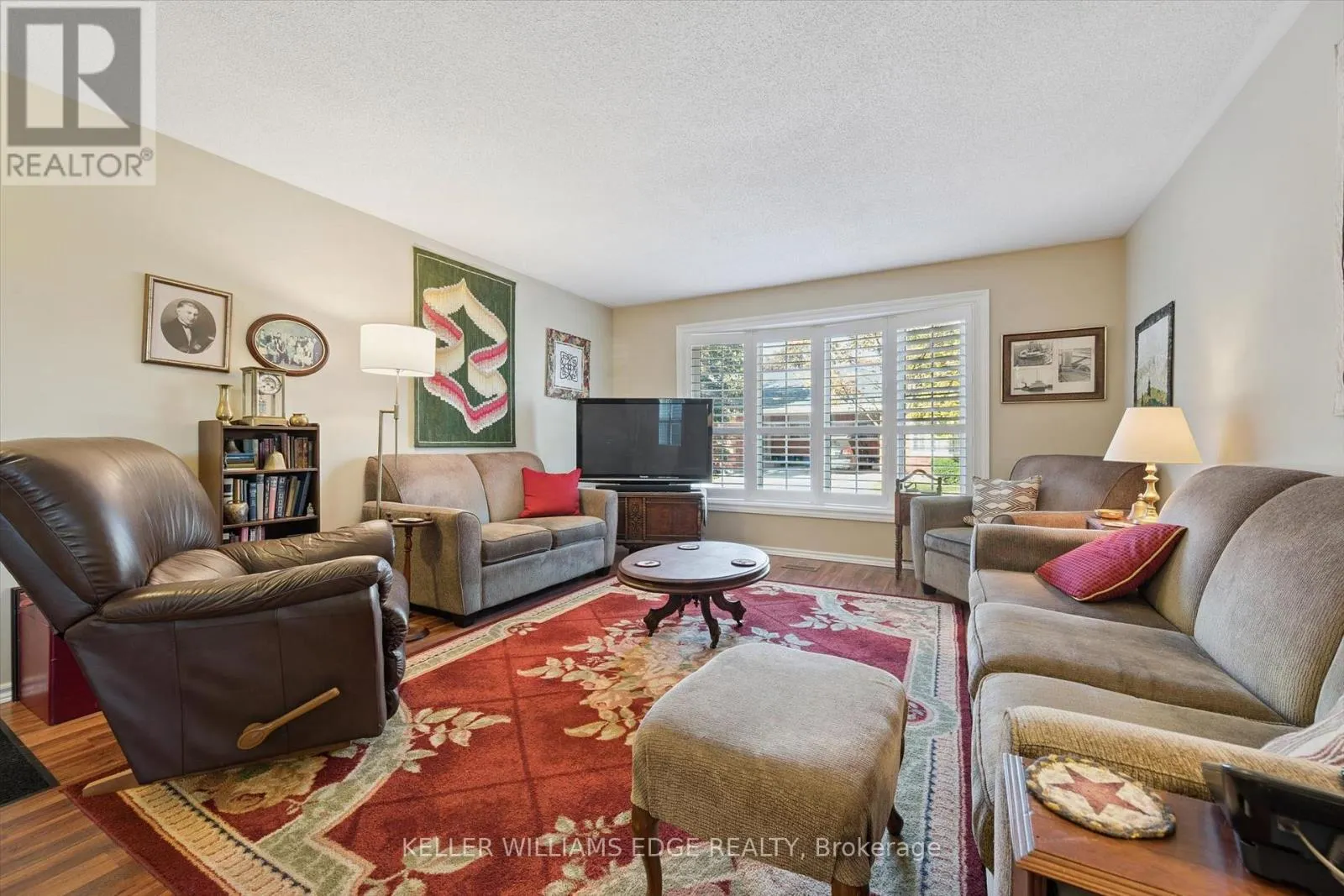 1 - 570 WEST STREET W