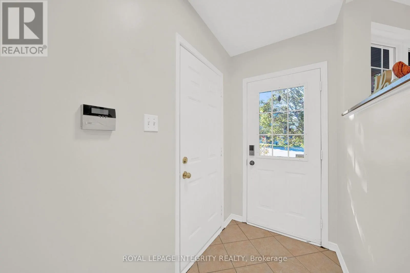 3 BINBURY WAY