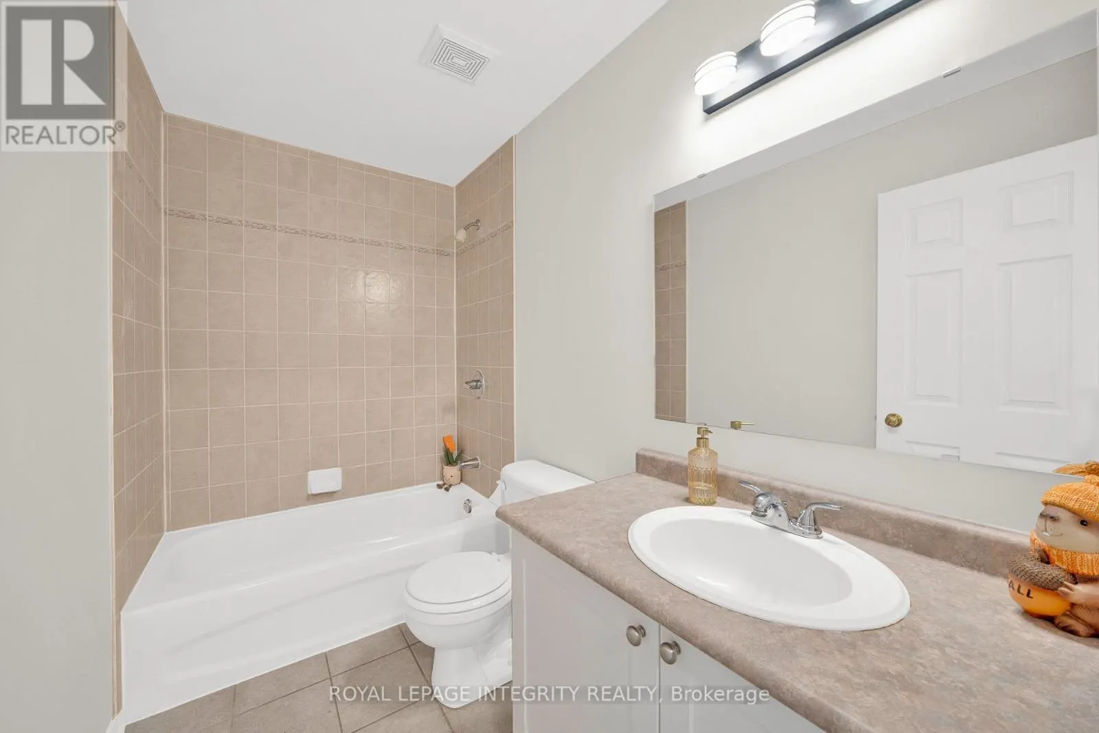 3 BINBURY WAY