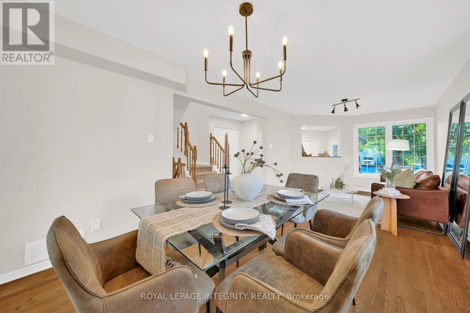 3 BINBURY WAY