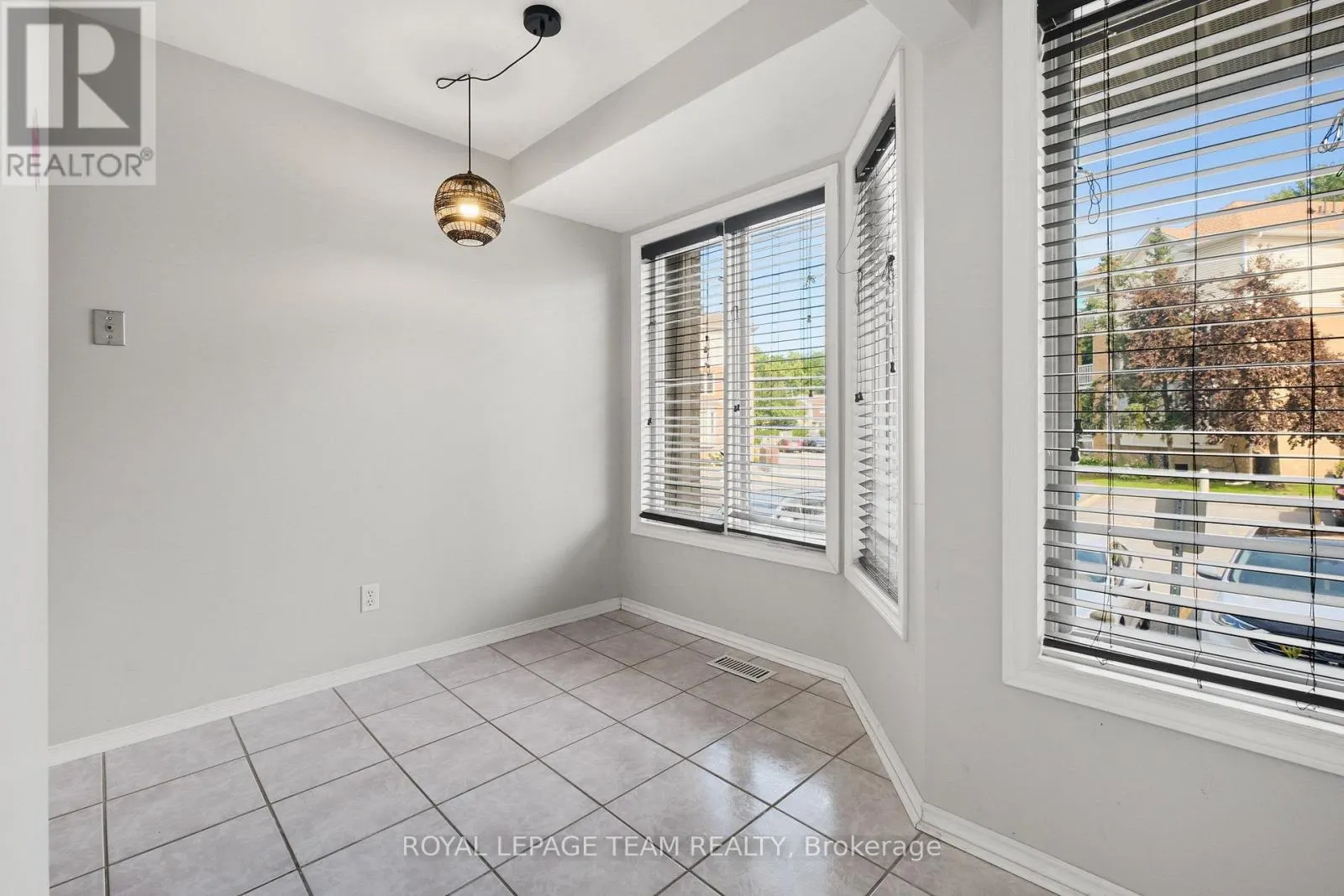 1665 LOCKSLEY LANE