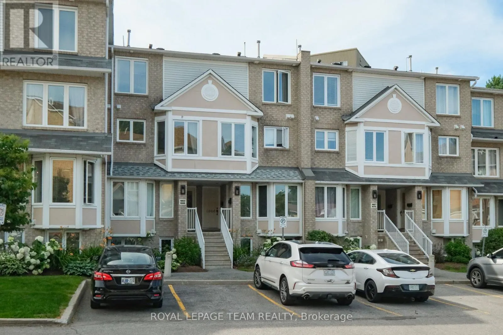 1665 LOCKSLEY LANE