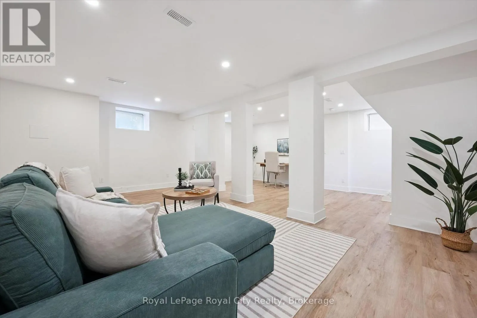 31 JAMES STREET W