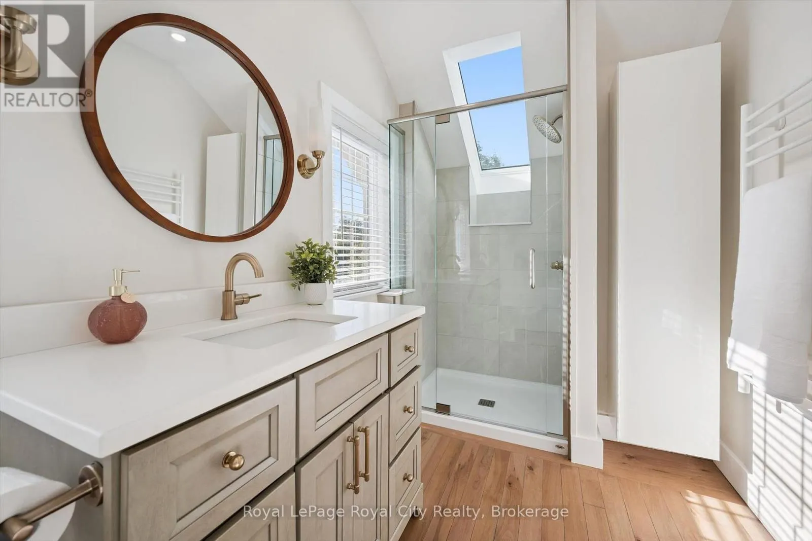 31 JAMES STREET W