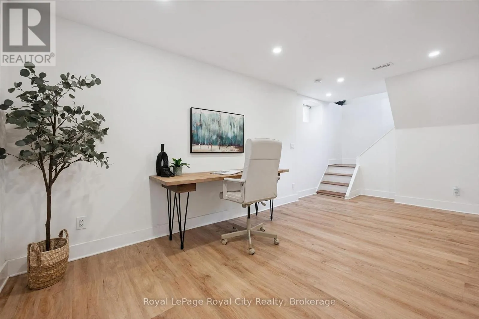 31 JAMES STREET W