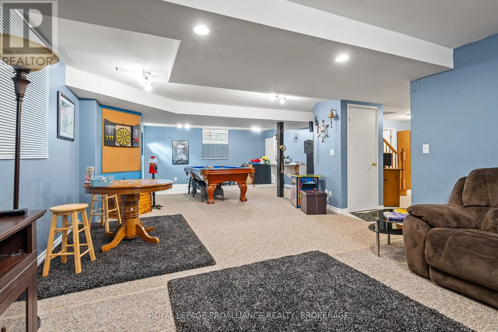 605 FERNMOOR DRIVE