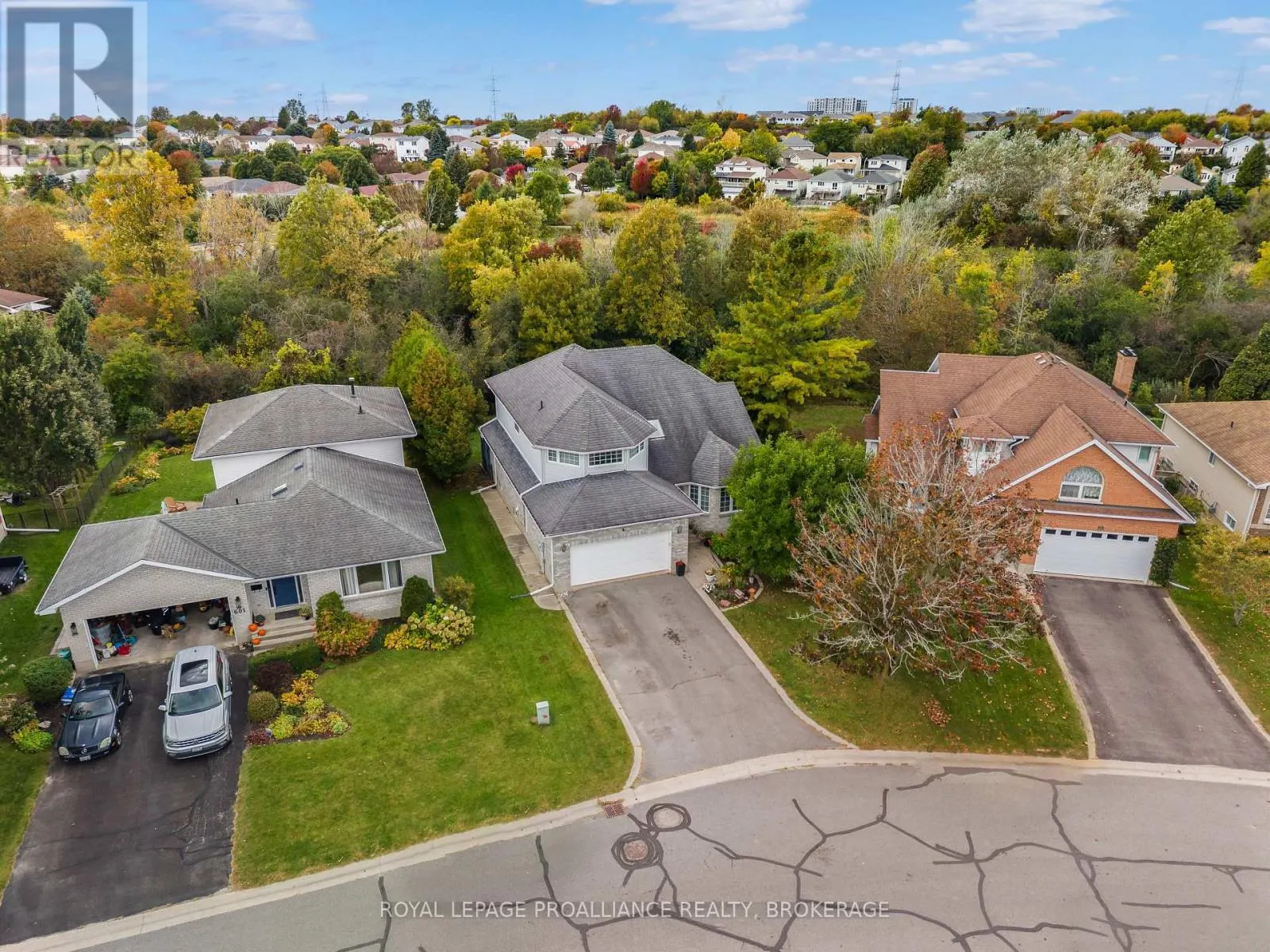 605 FERNMOOR DRIVE