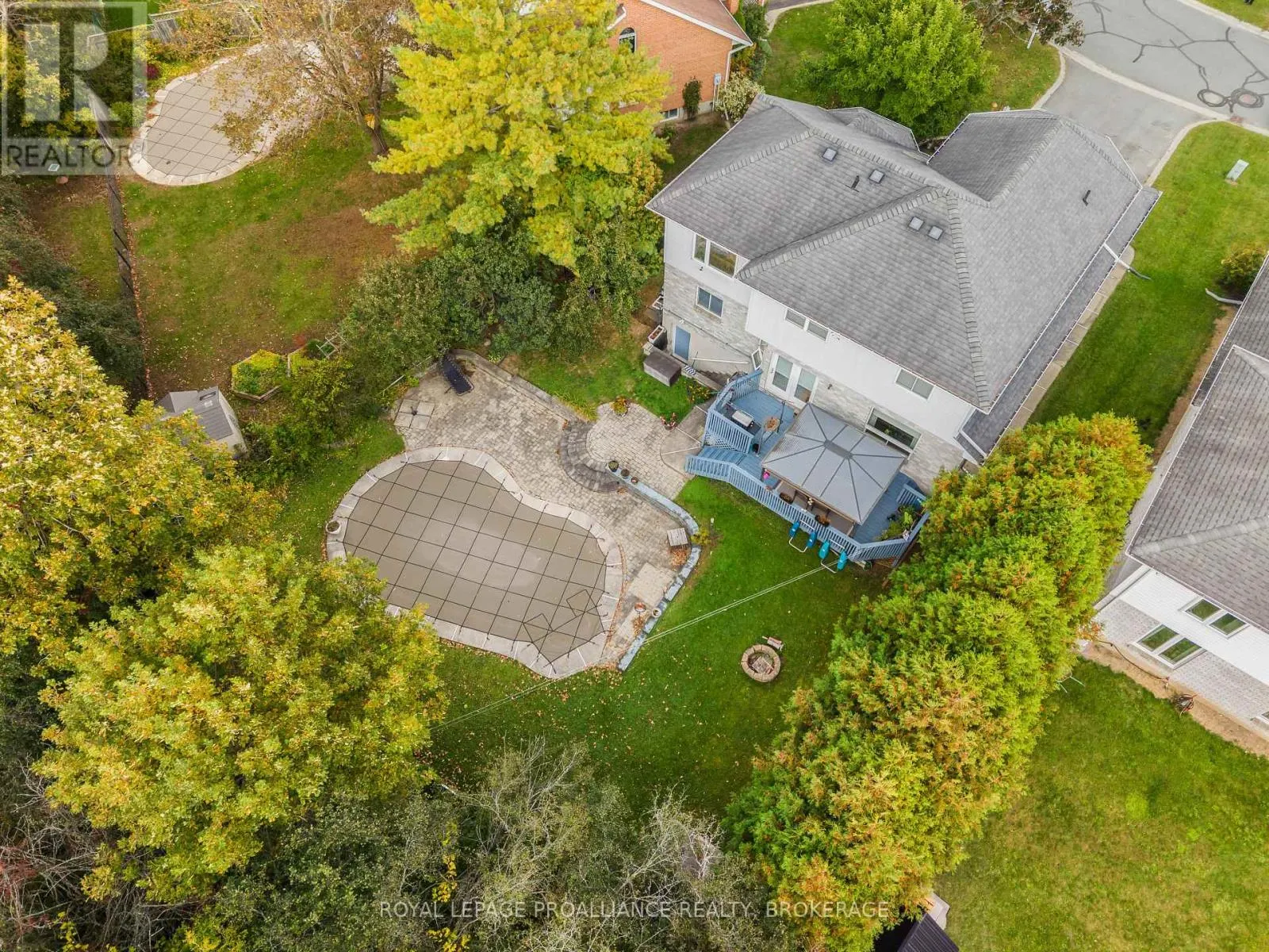 605 FERNMOOR DRIVE