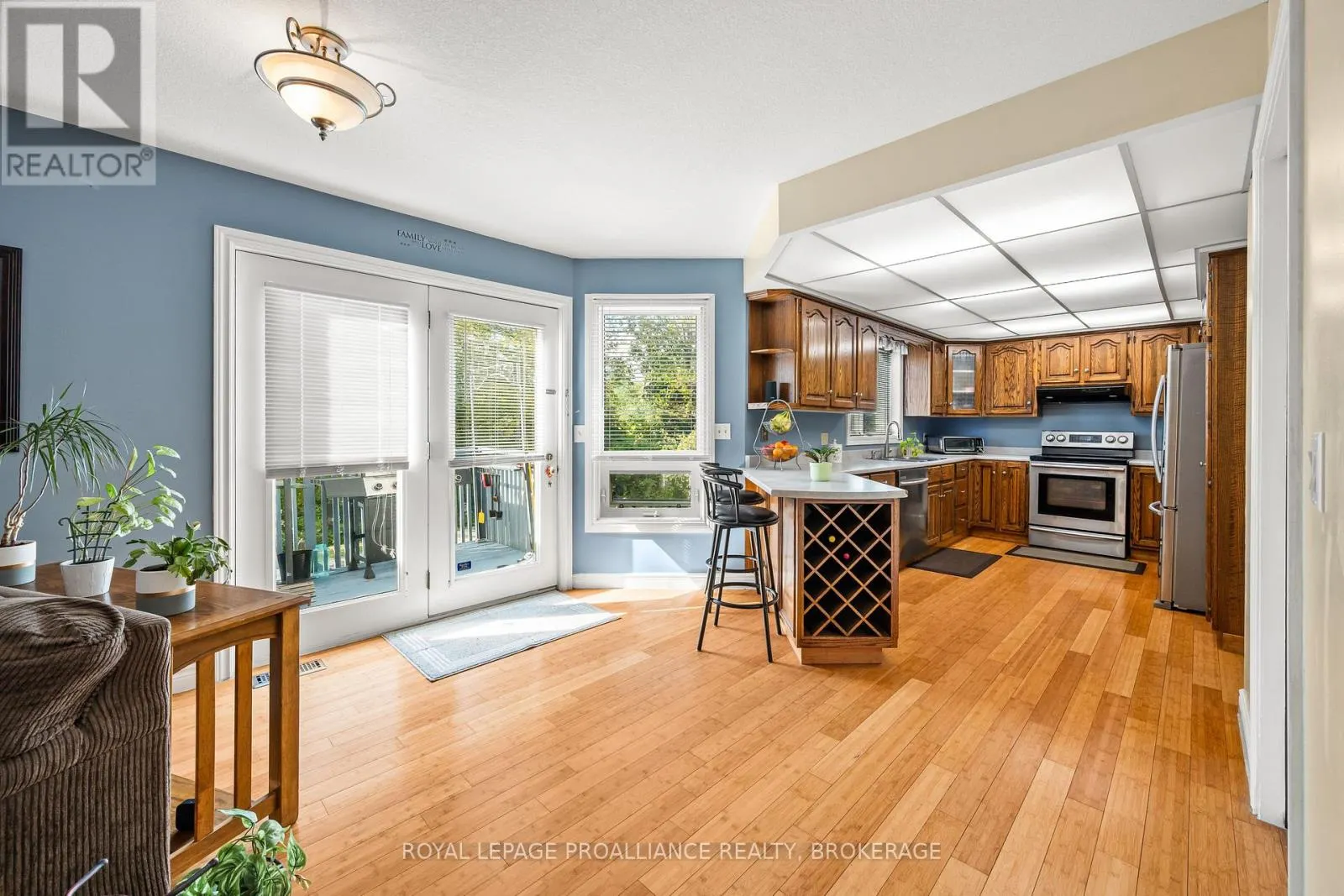 605 FERNMOOR DRIVE