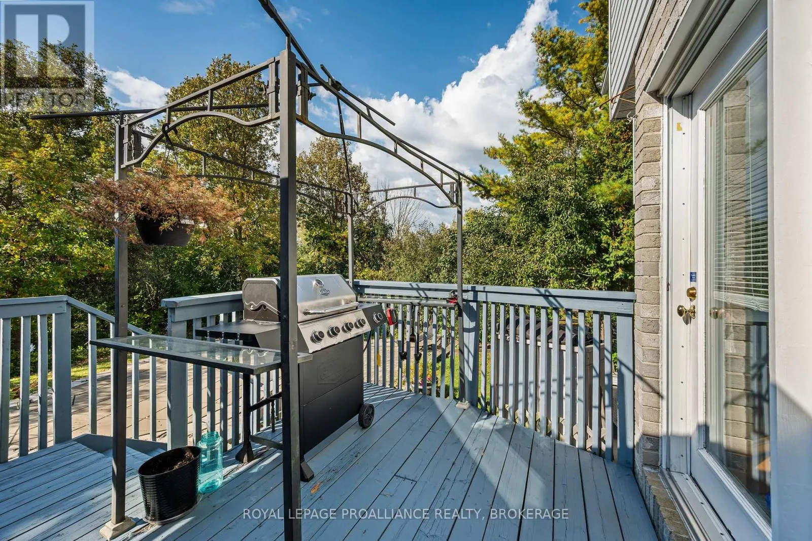 605 FERNMOOR DRIVE