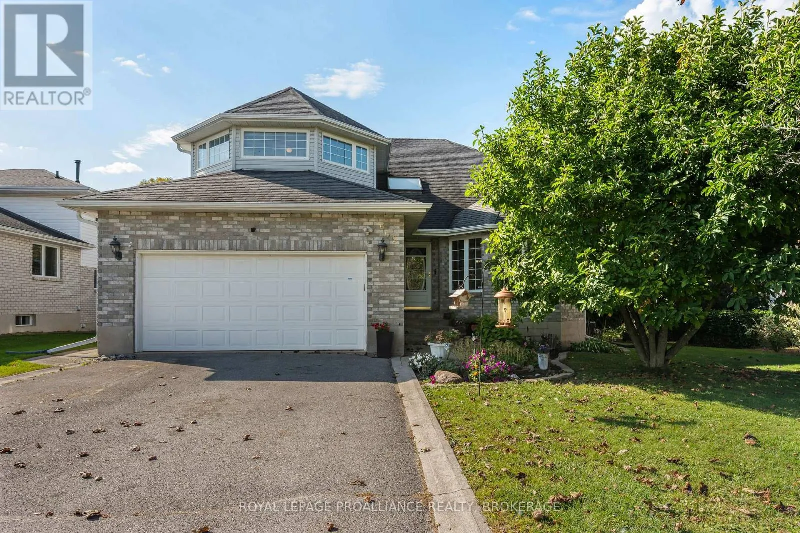 605 FERNMOOR DRIVE
