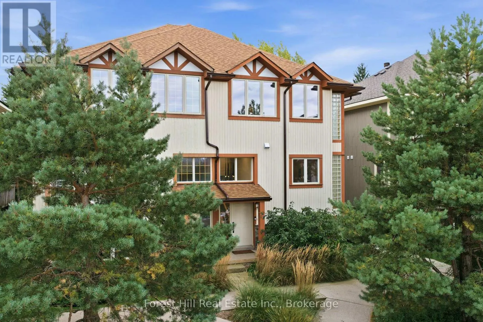 15 - 224 BLUESKI GEORGE CRESCENT #15