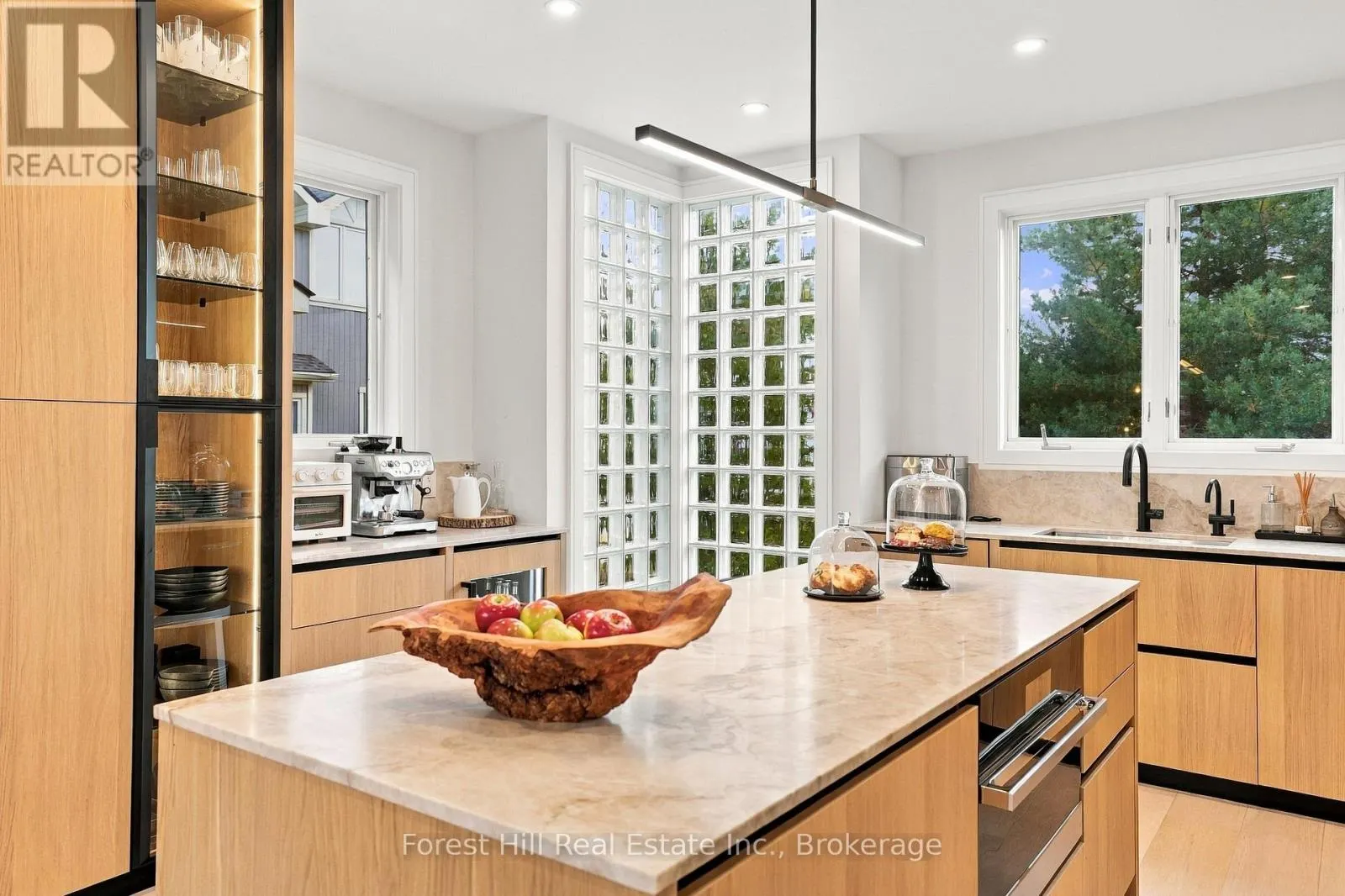 15 - 224 BLUESKI GEORGE CRESCENT #15