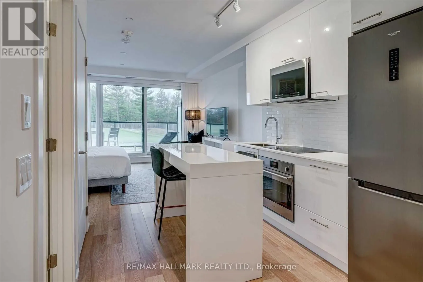 207 - 120 CARRICK TRAIL