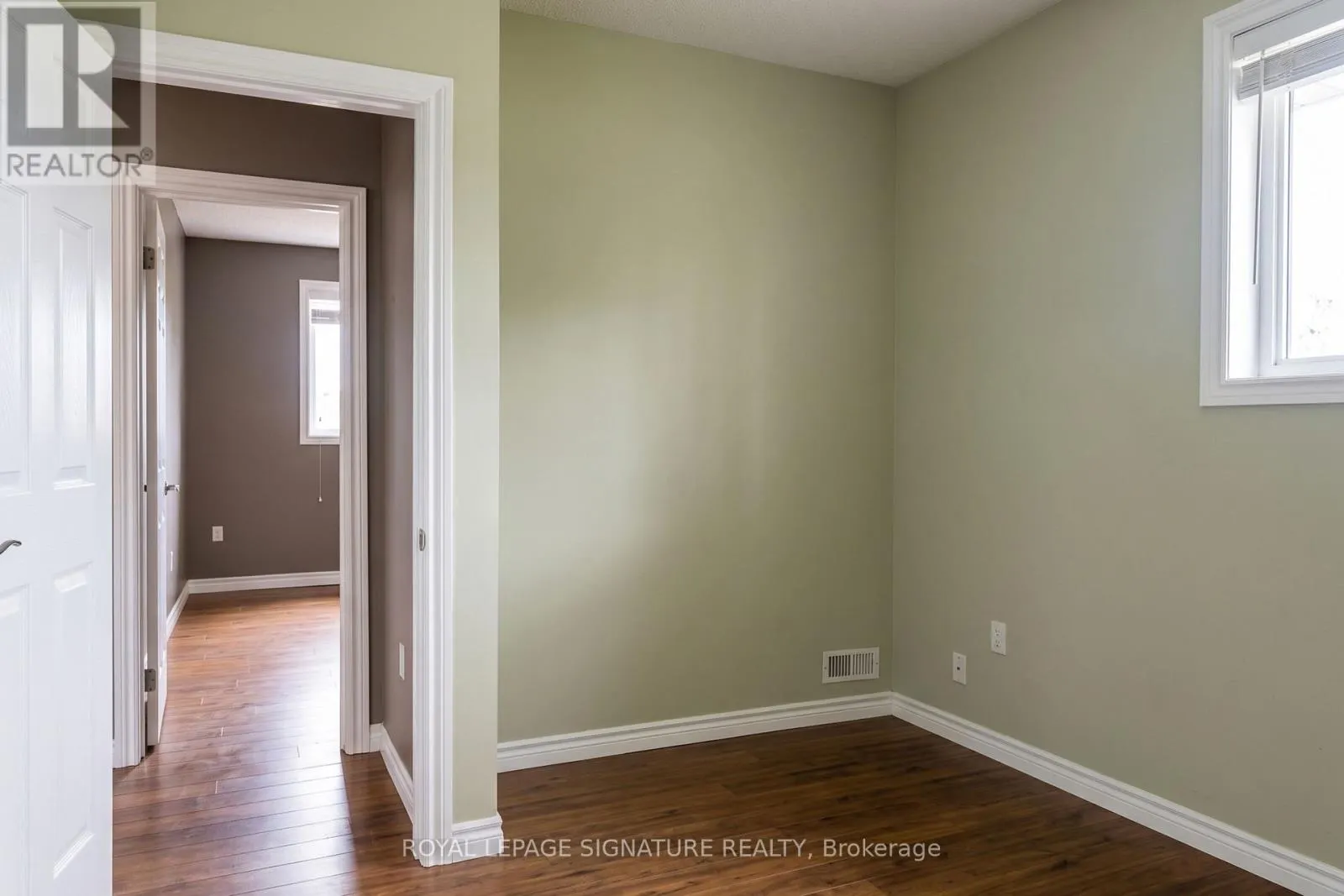 MAIN LEVEL - 654 ST DAVID STREET