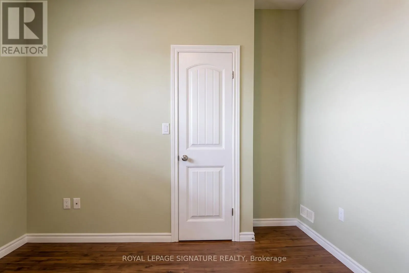 MAIN LEVEL - 654 ST DAVID STREET