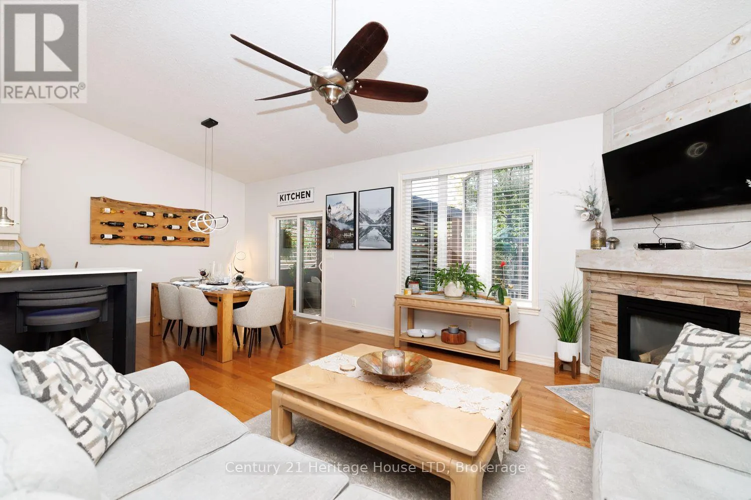 21 BURLEIGH ROAD S