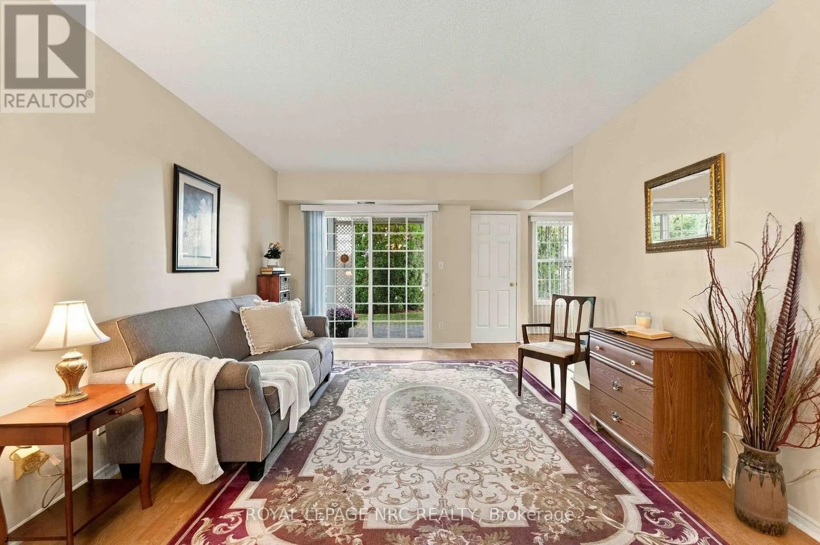 104 - 4090 JOHN CHARLES BOULEVARD #104