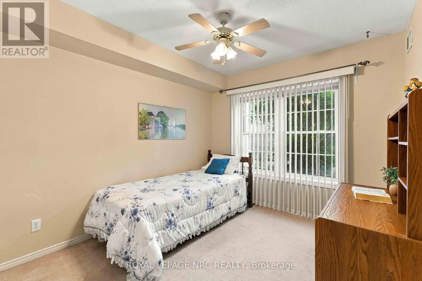 104 - 4090 JOHN CHARLES BOULEVARD #104
